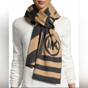 Michael Kors Wrap Scarf Tan Gray​​​​